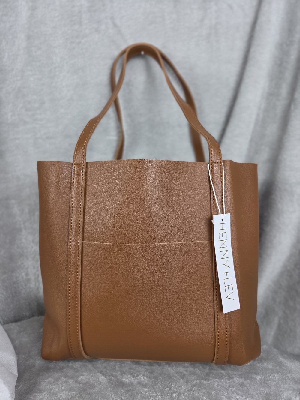 Henny+Lev Women's Tan Tote Bag - Classic Leather-Feel Shoulder Bag